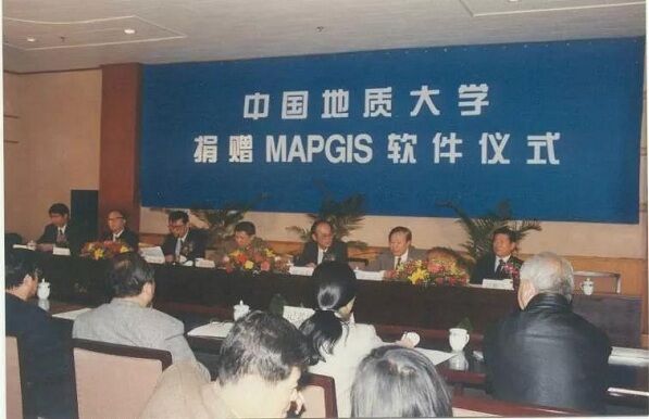 捐贈(zèng).jpg